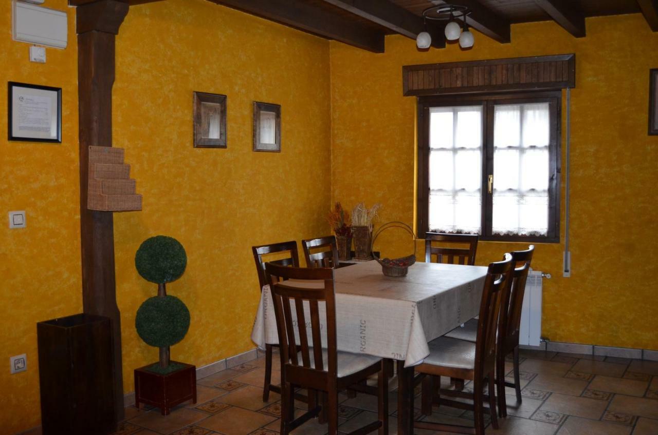 Casa Rural El Bellucu Cangas de Onis Exterior photo